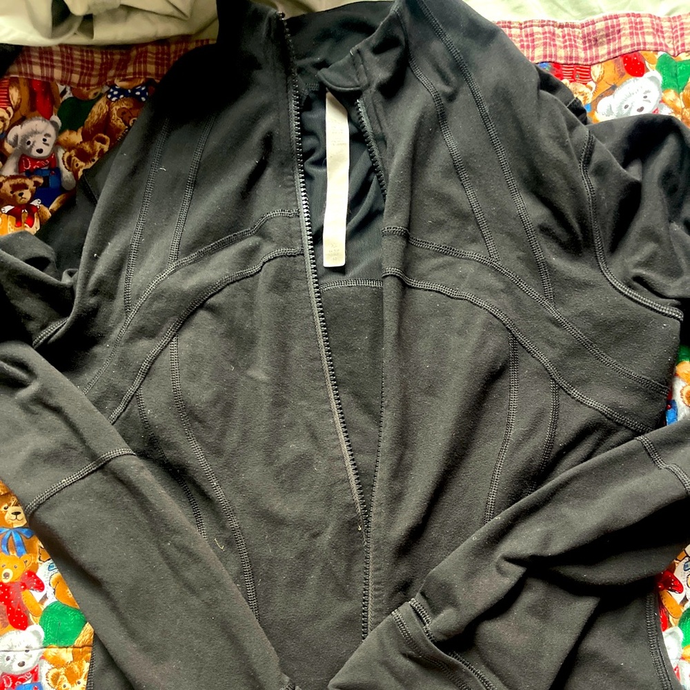 The classic Lululemon bbl jacket black size medium